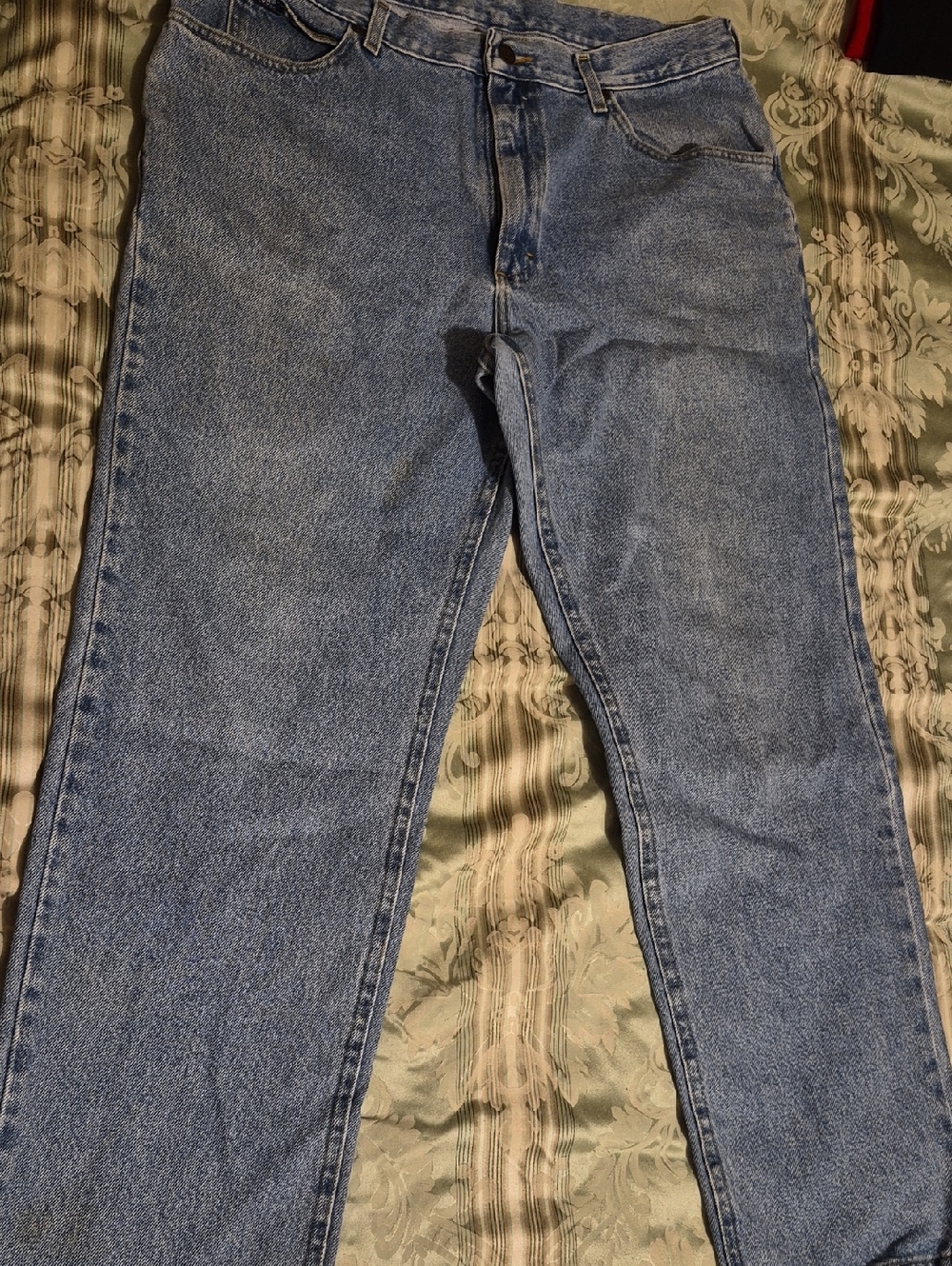 Lee Men's Straight Leg Denim Jeans in Light Blue Wash
